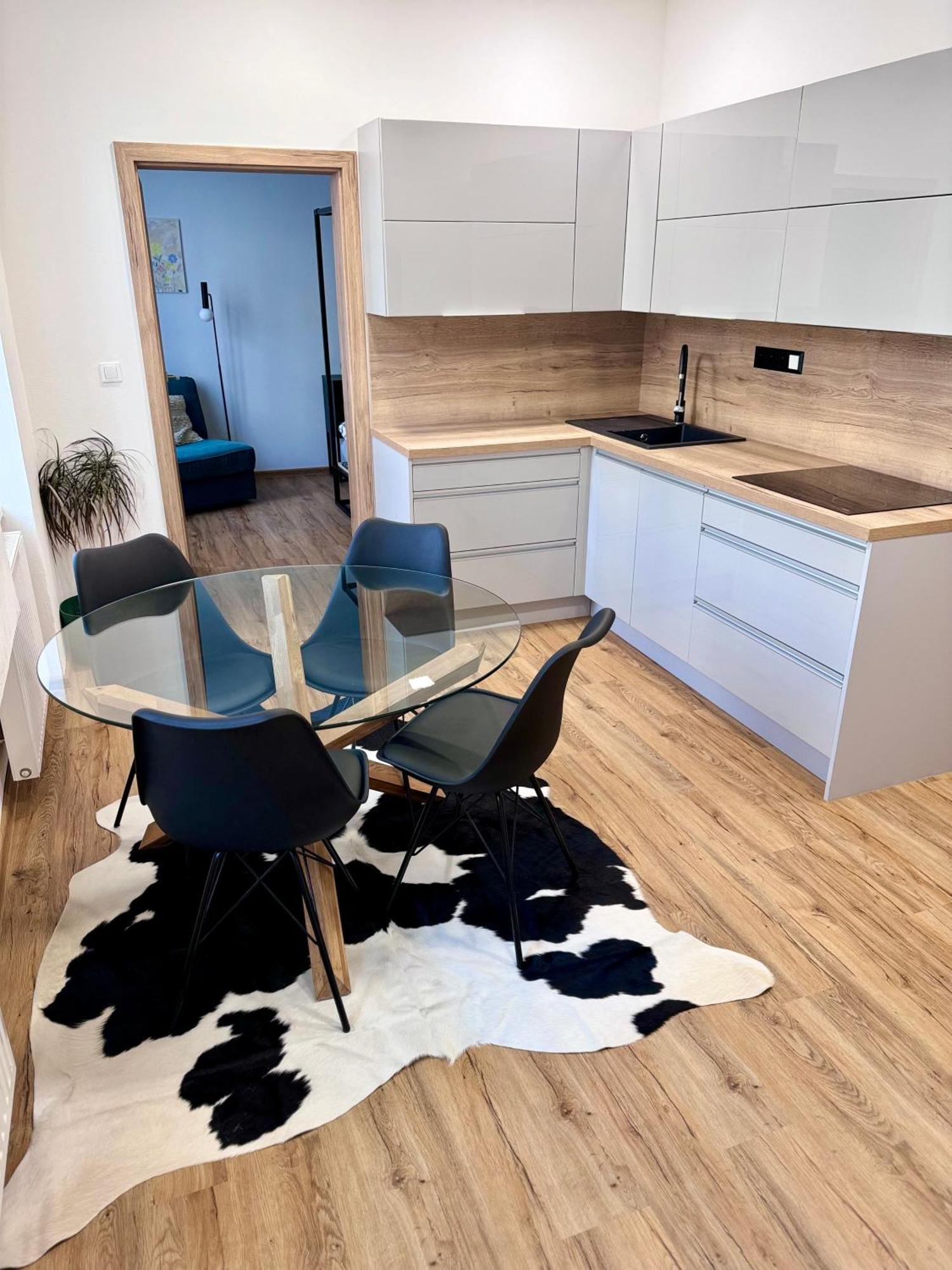 Susilova 14 Apartments II เจรรอฟ ภายนอก รูปภาพ